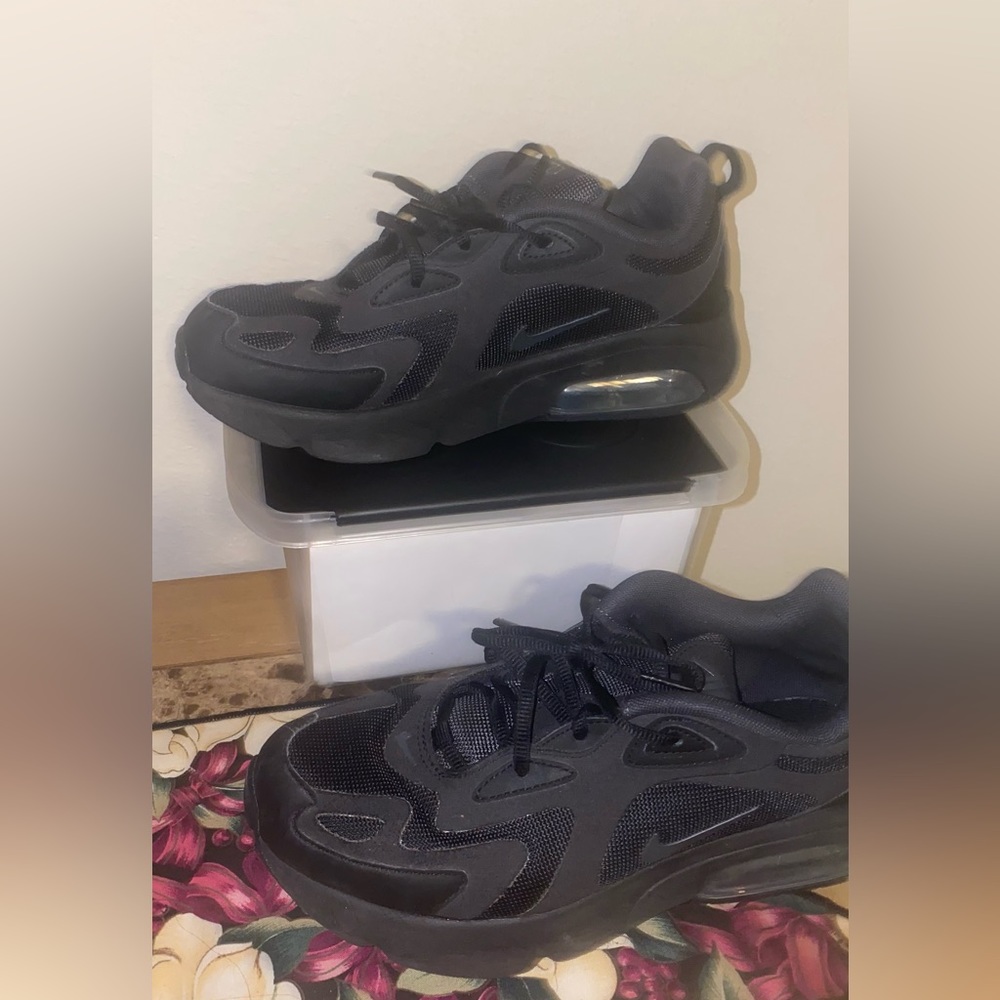 Nike Air Sneakers Max 200